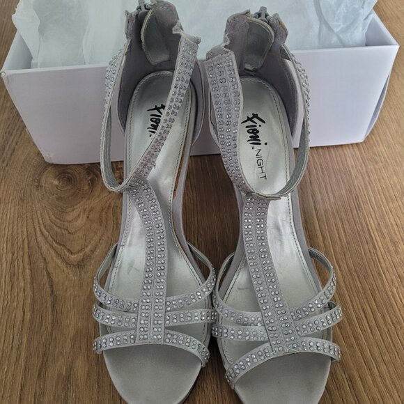 Fioni night high heels size 7.5 - Picture 2 of 7